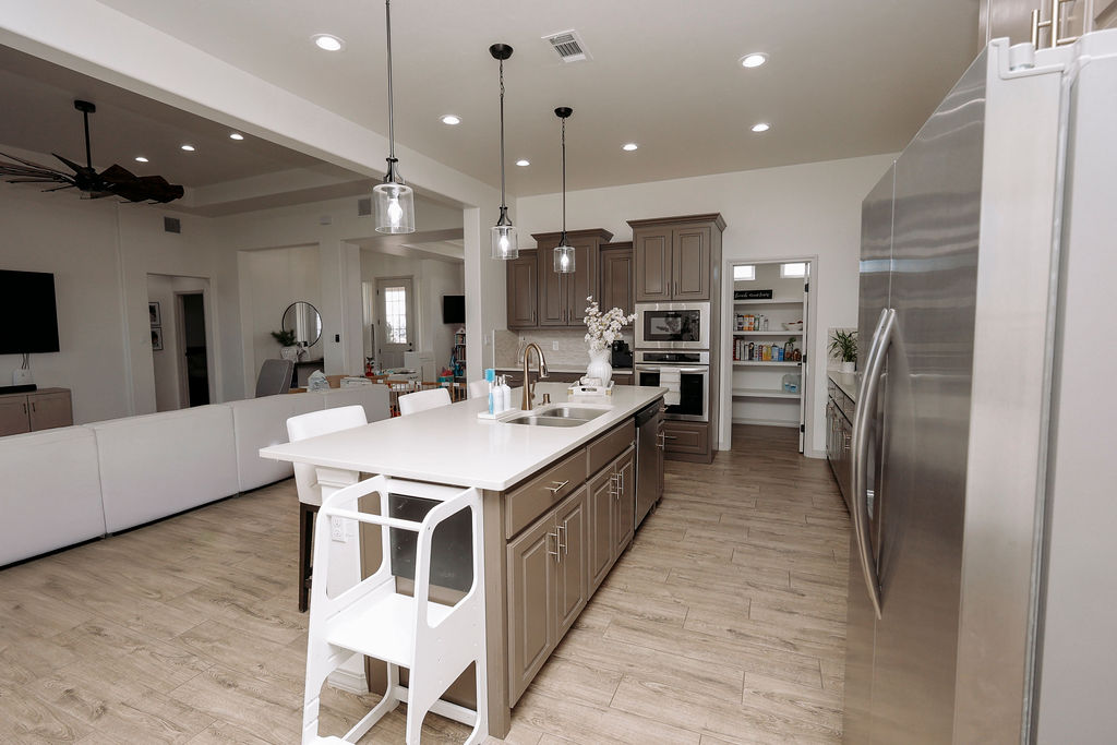 Carlsbad, New Mexico, 88220, United States, 4 Bedrooms Bedrooms, ,3 BathroomsBathrooms,Residential,For Sale,2012114