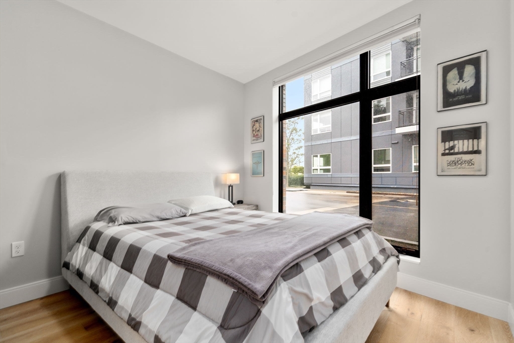 Boston, Massachusetts, 02135, United States, 2 Bedrooms Bedrooms, ,2 BathroomsBathrooms,Residential,For Sale,1817908