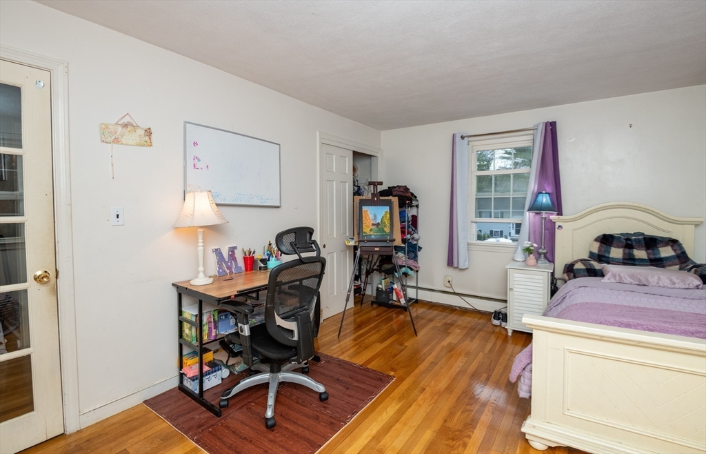 Lynnfield, Massachusetts, 01940, United States, 4 Bedrooms Bedrooms, ,3 BathroomsBathrooms,Residential,For Sale,2029876