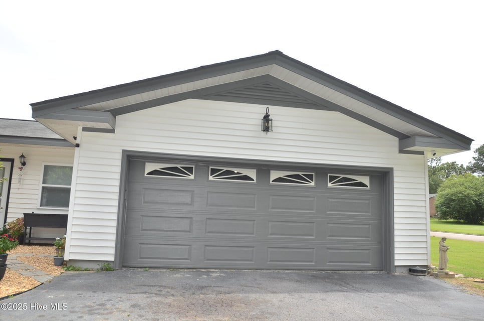 Spring Hope, North Carolina, 27882, United States, 4 Bedrooms Bedrooms, ,2 BathroomsBathrooms,Residential,For Sale,1974659