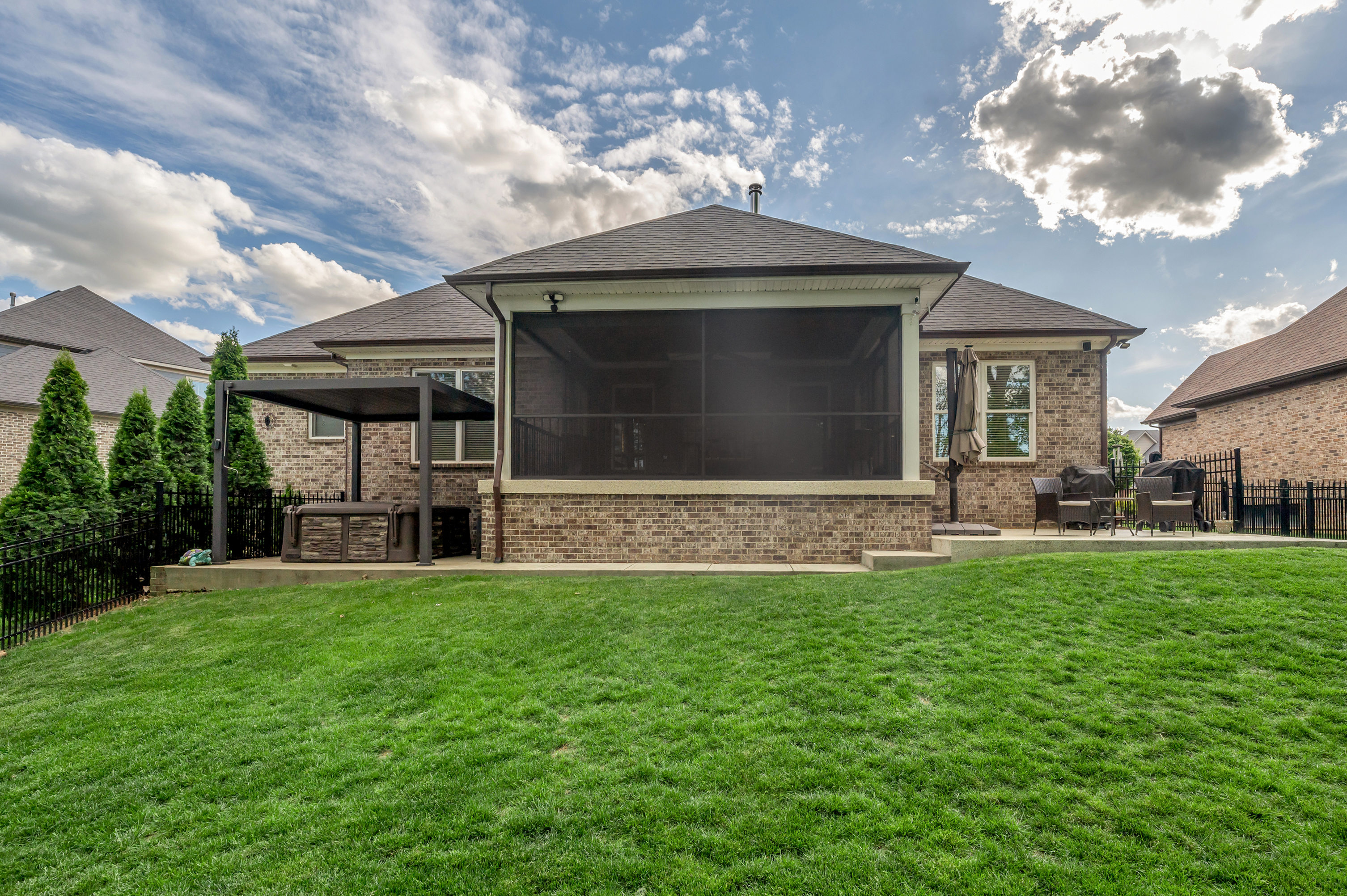  2945 Blackford Parkway - 物件實景