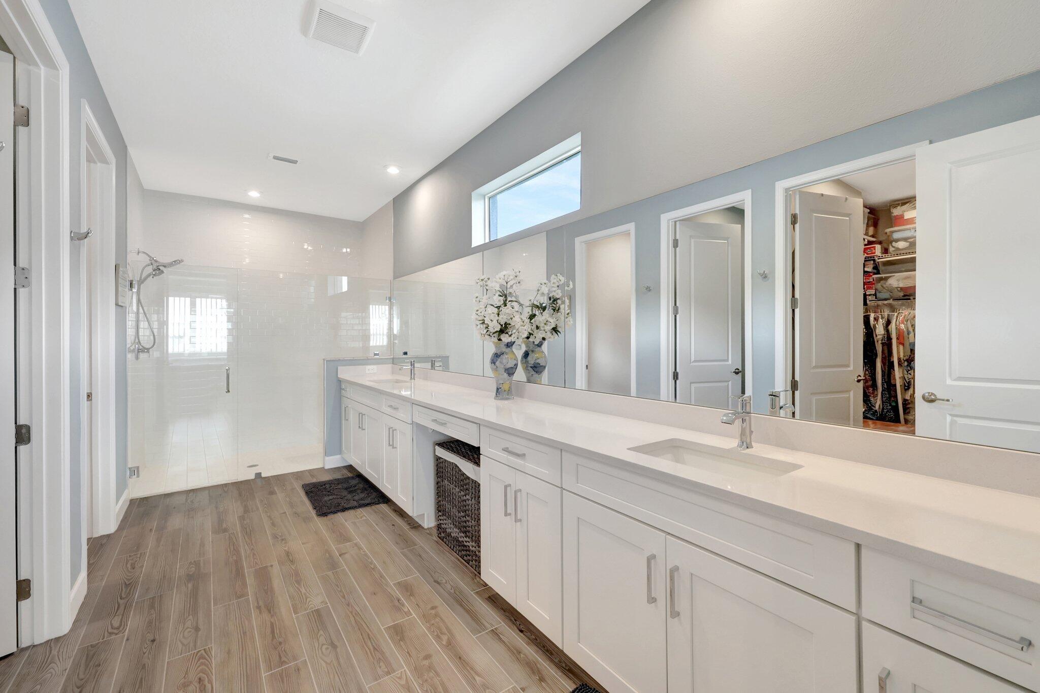 Port St Lucie, Florida, 34987, United States, 2 Bedrooms Bedrooms, ,3 BathroomsBathrooms,Residential,For Sale,1921957