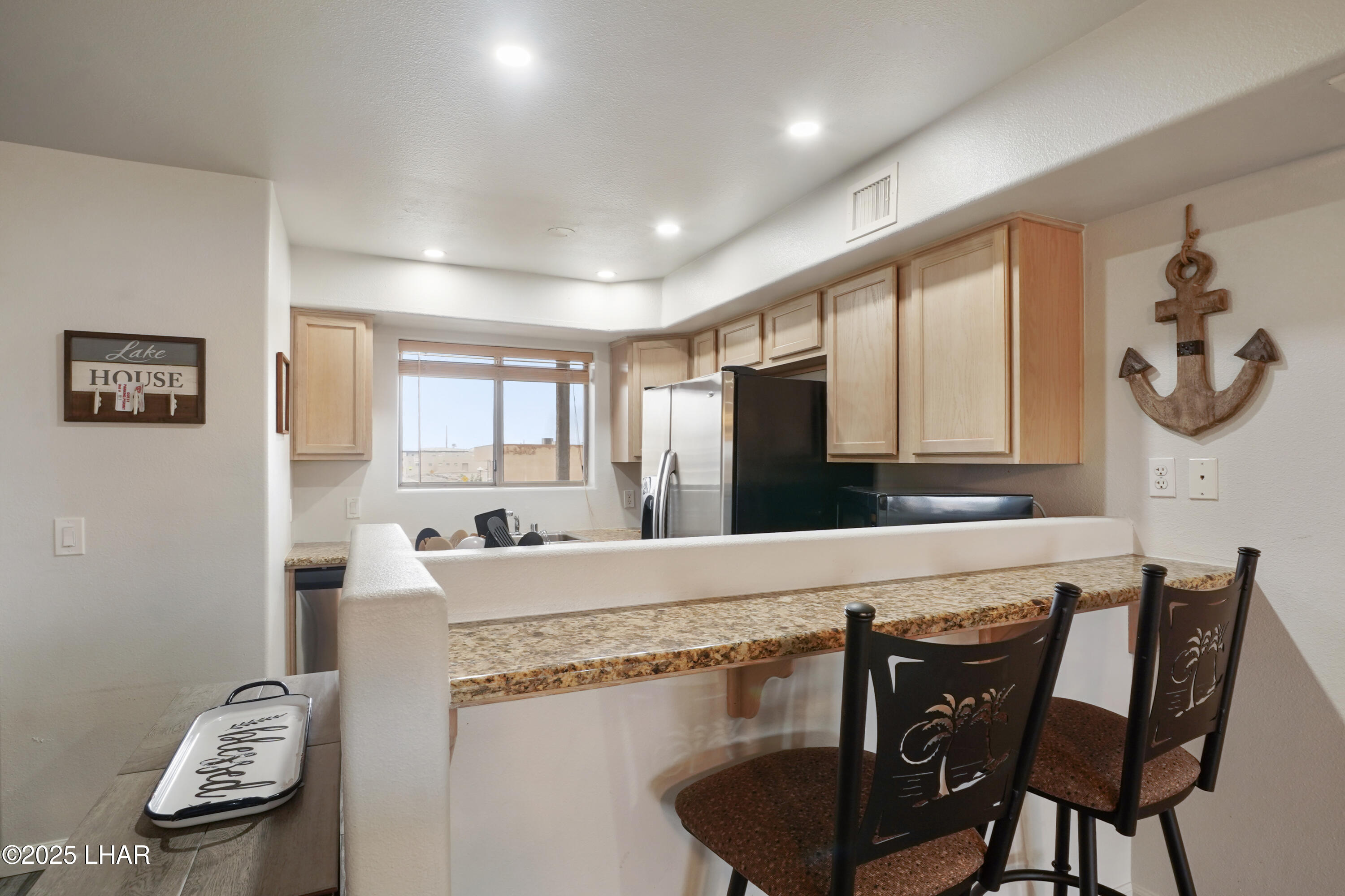 Lake Havasu City, Arizona, 86403, United States, 2 Bedrooms Bedrooms, ,1 BathroomBathrooms,Residential,For Sale,1999081