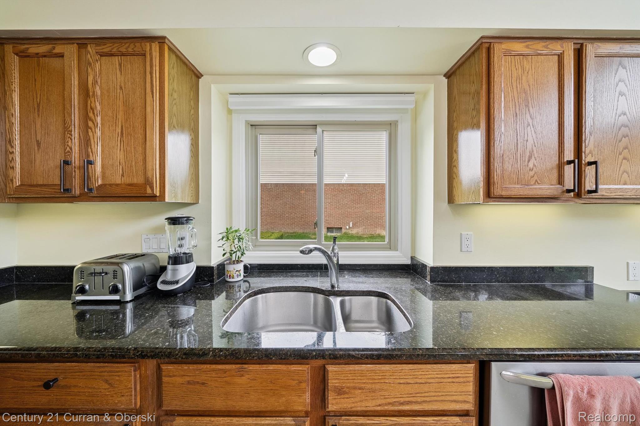 Canton Charter Township, Michigan, 48187, United States, 4 Bedrooms Bedrooms, ,3 BathroomsBathrooms,Residential,For Sale,1977619