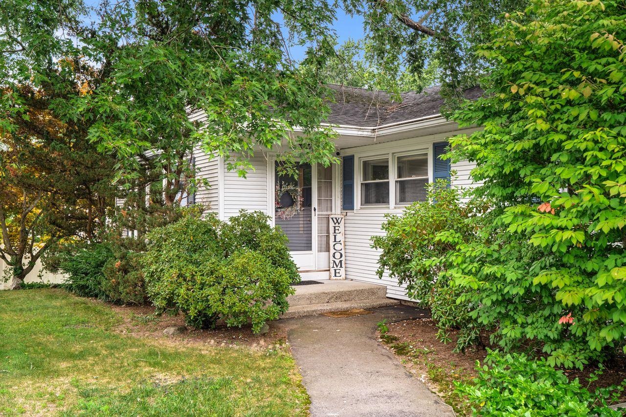 Nashua, New Hampshire, 03062, United States, 3 Bedrooms Bedrooms, ,2 BathroomsBathrooms,Residential,For Sale,1942300