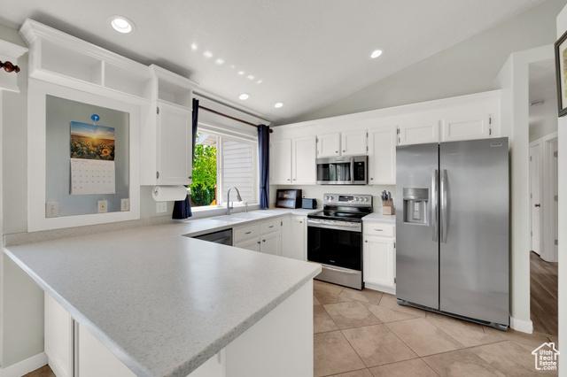 West Jordan, Utah, 84081, United States, 5 Bedrooms Bedrooms, ,3 BathroomsBathrooms,Residential,For Sale,1921078