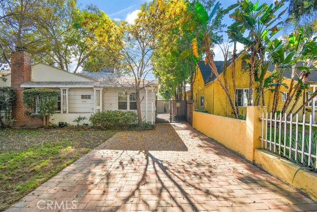 Van Nuys, California, 91401, United States, 3 Bedrooms Bedrooms, ,1 BathroomBathrooms,Residential,For Sale,2005307