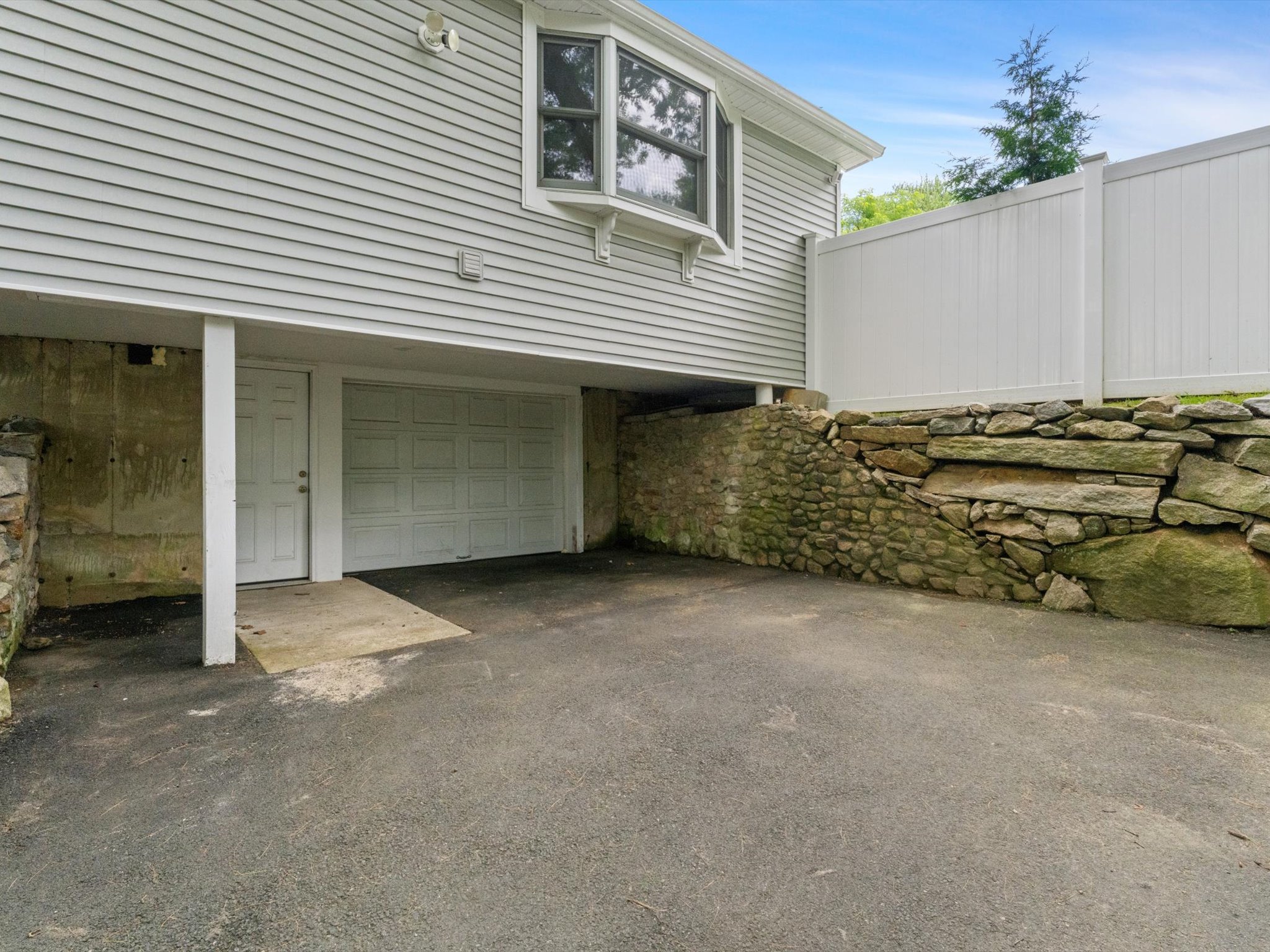  11 Mendon Road, Northbridge, MA 01534 - 物件實景