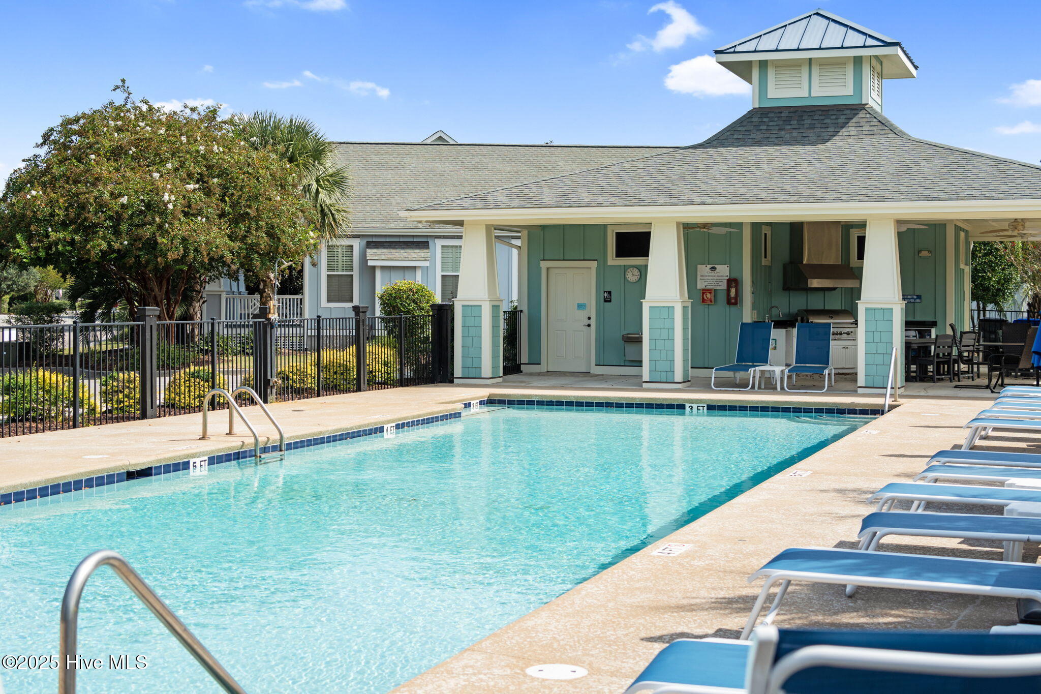 Southport, North Carolina, 28461, United States, 3 Bedrooms Bedrooms, ,3 BathroomsBathrooms,Residential,For Sale,2040349