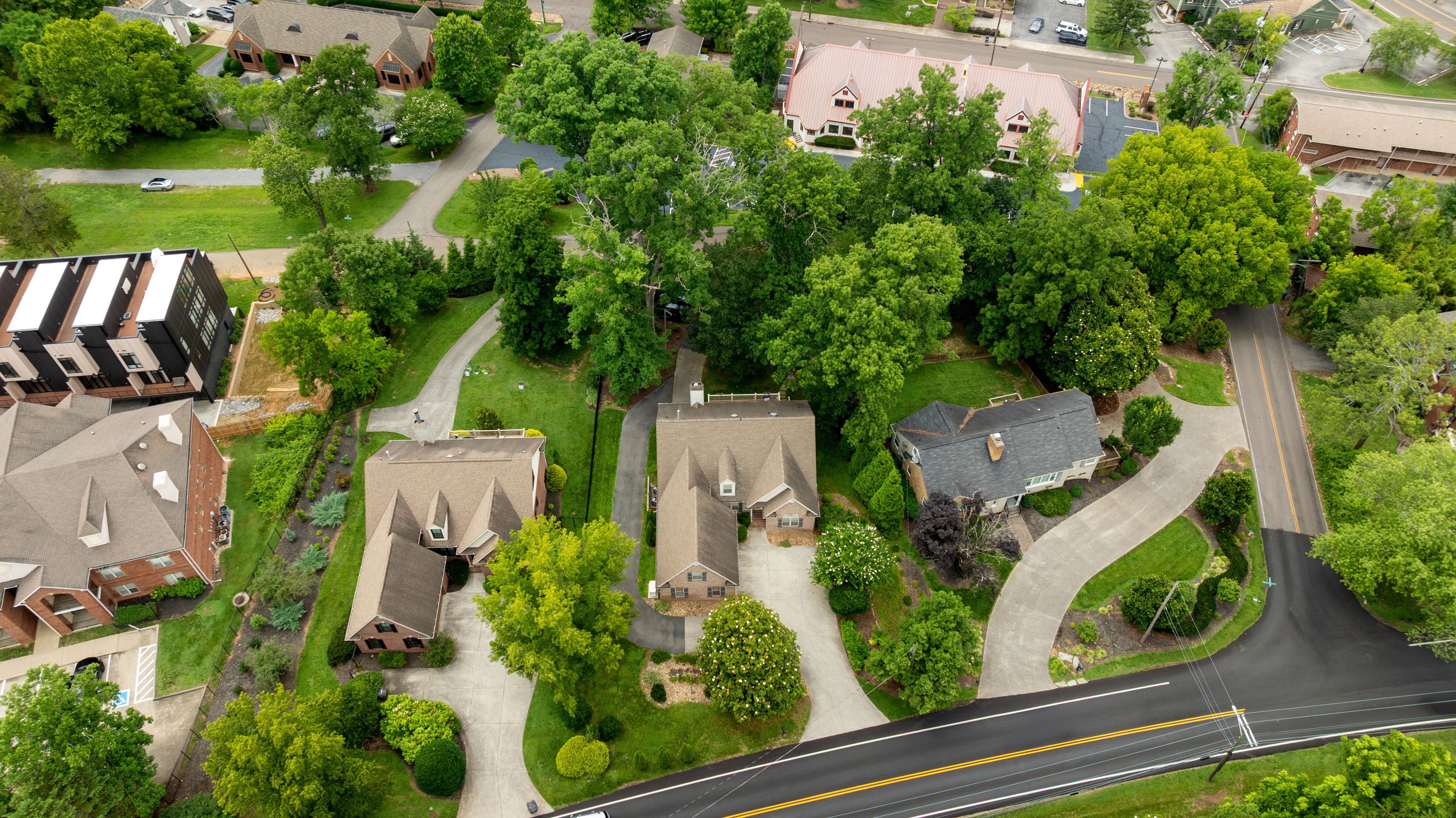  4713 Lyons View Pike, Knoxville, TN 37919 - 物件實景
