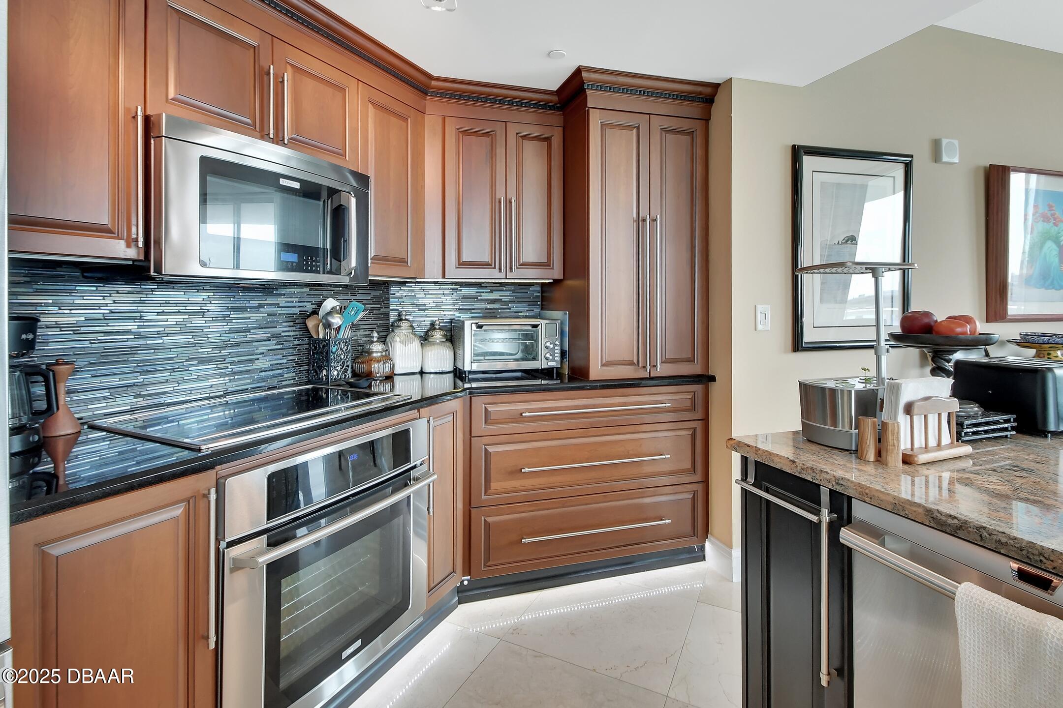 Holly Hill, Florida, 32117, United States, 3 Bedrooms Bedrooms, ,3 BathroomsBathrooms,Residential,For Sale,1819138
