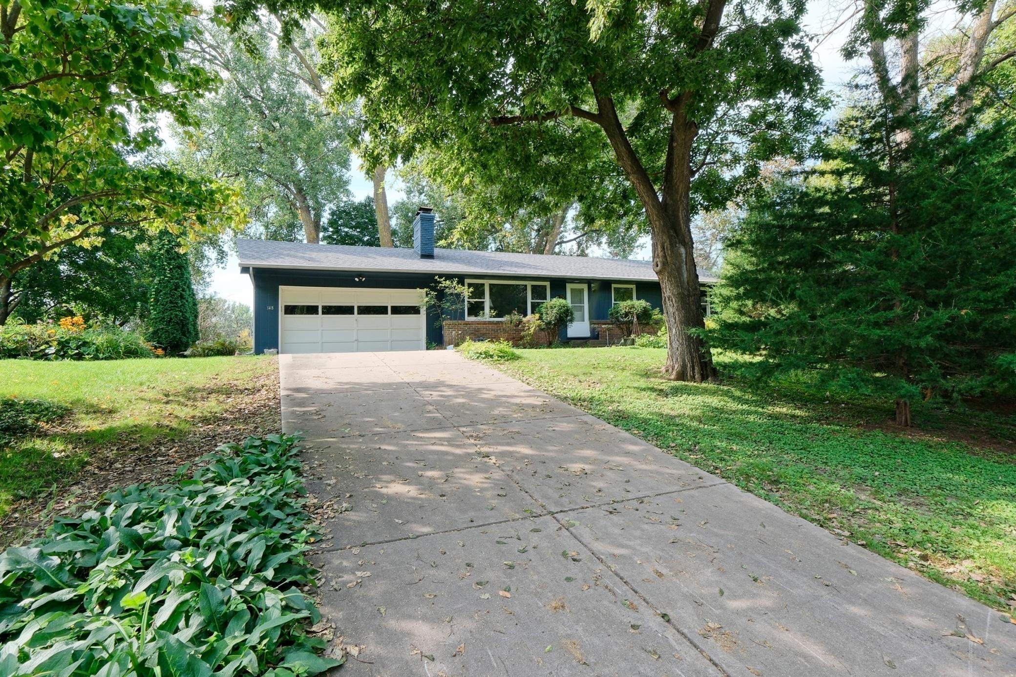 Wayzata, Minnesota, 55391, United States, 4 Bedrooms Bedrooms, ,1 BathroomBathrooms,Residential,For Sale,1949813