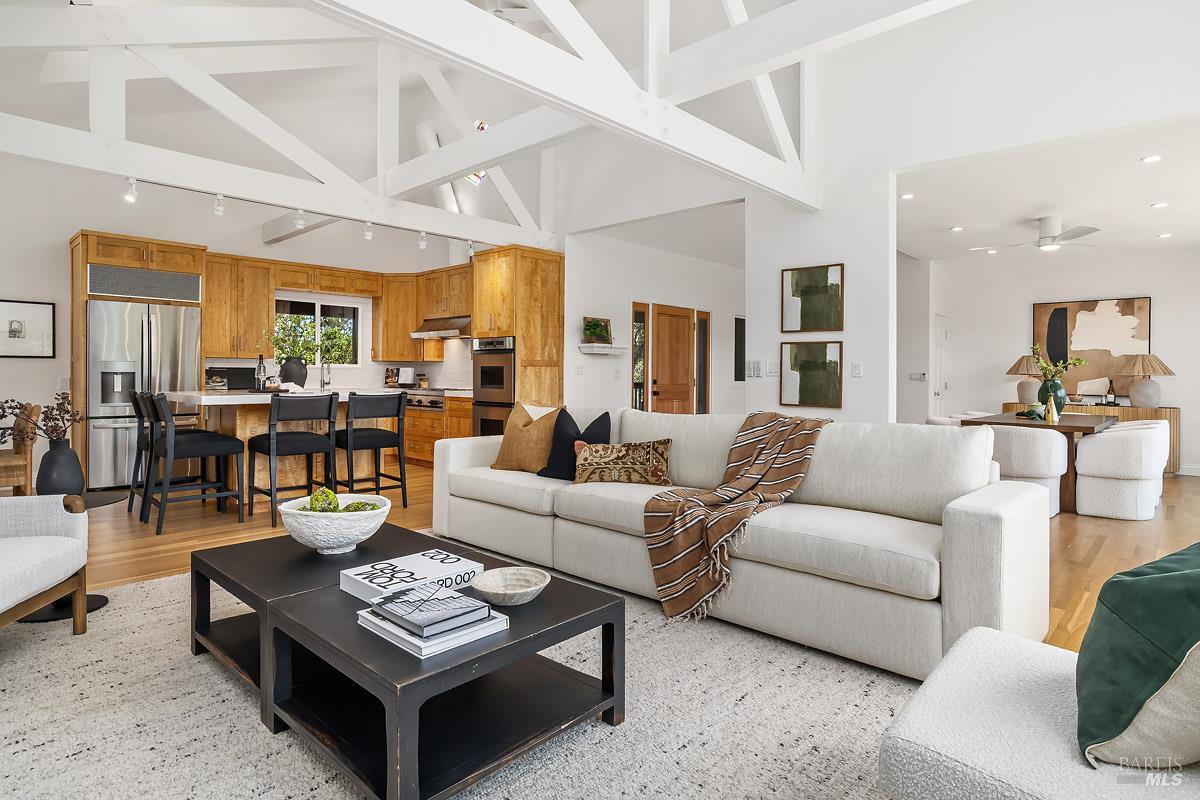 Fairfax, California, 94930, United States, 5 Bedrooms Bedrooms, ,3 BathroomsBathrooms,Residential,For Sale,1933248