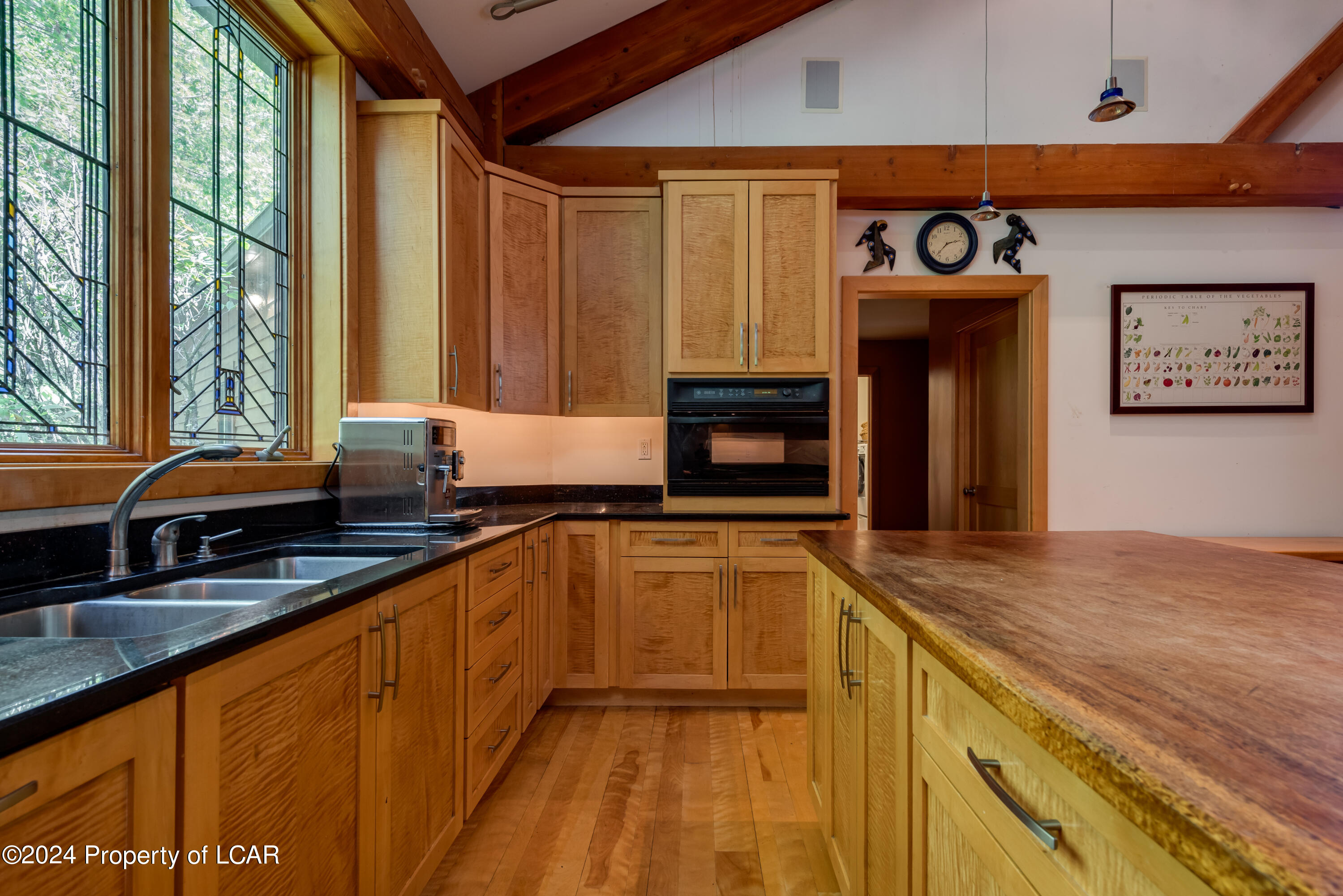 Shavertown, Pennsylvania, 18708, United States, 5 Bedrooms Bedrooms, ,6 BathroomsBathrooms,Residential,For Sale,1914218