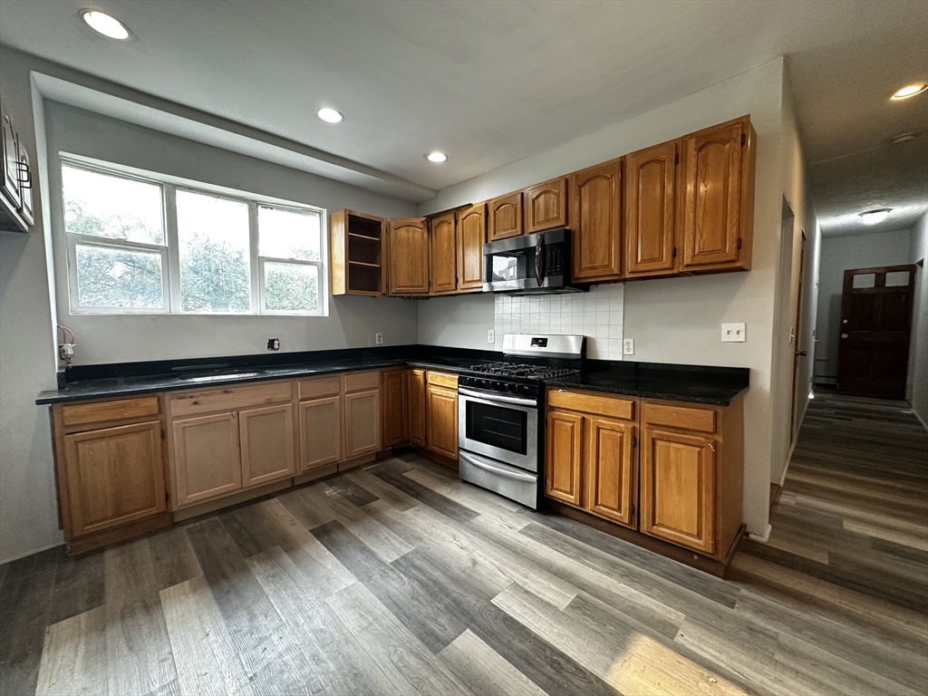 Boston, Massachusetts, 02125, United States, 8 Bedrooms Bedrooms, ,3 BathroomsBathrooms,Residential,For Sale,1950820