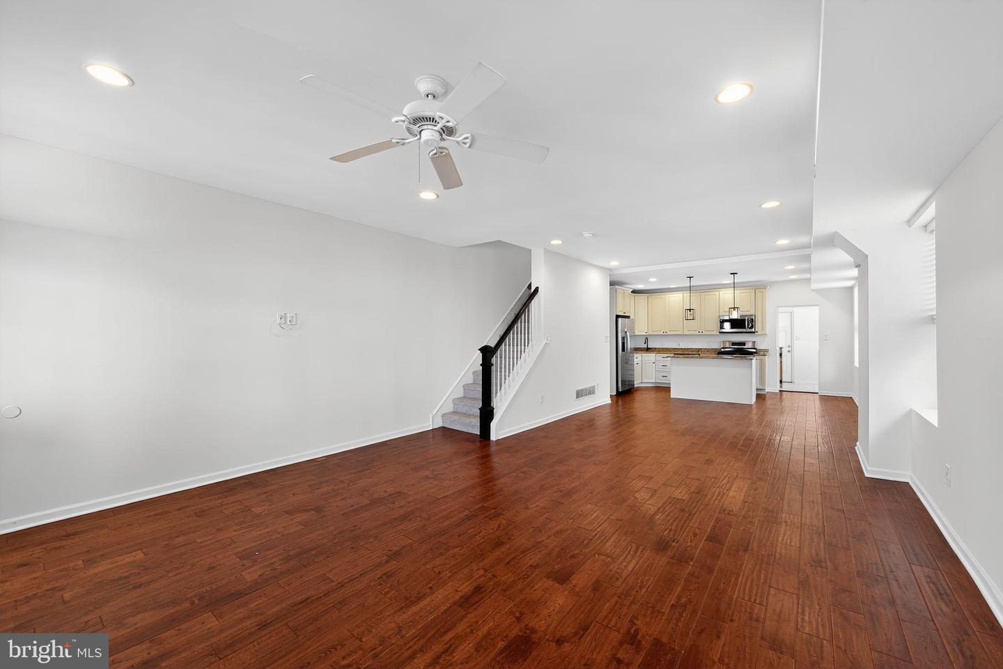 Conshohocken, Pennsylvania, 19428, United States, 3 Bedrooms Bedrooms, ,3 BathroomsBathrooms,Residential,For Sale,1989240