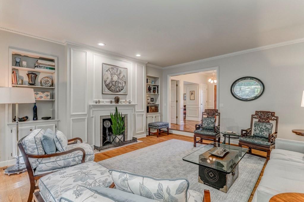 DALTON, Georgia, 30720, United States, 4 Bedrooms Bedrooms, ,4 BathroomsBathrooms,Residential,For Sale,1989438