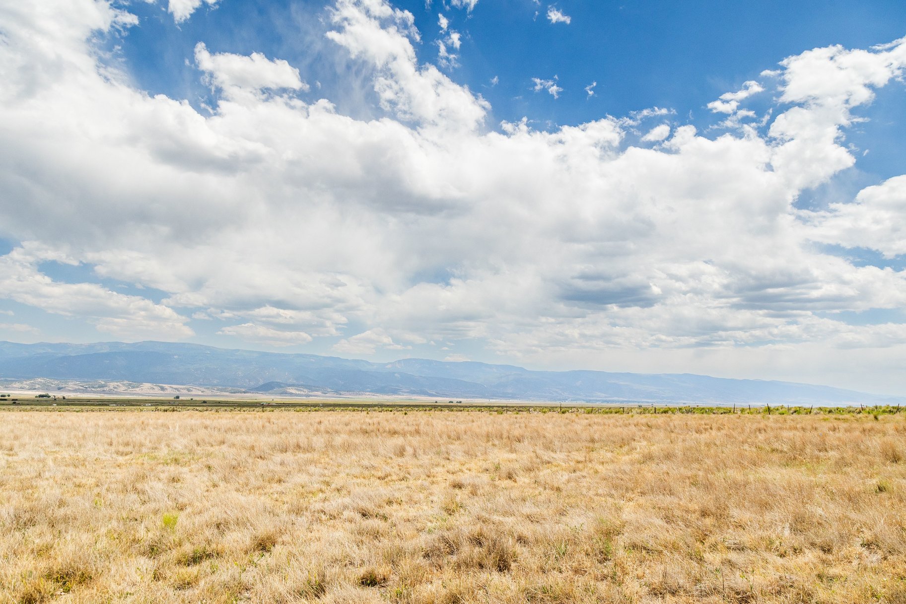  8.5-Acre Lots, No HOA, Stunning Horseshoe Mountain Views - 物件實景