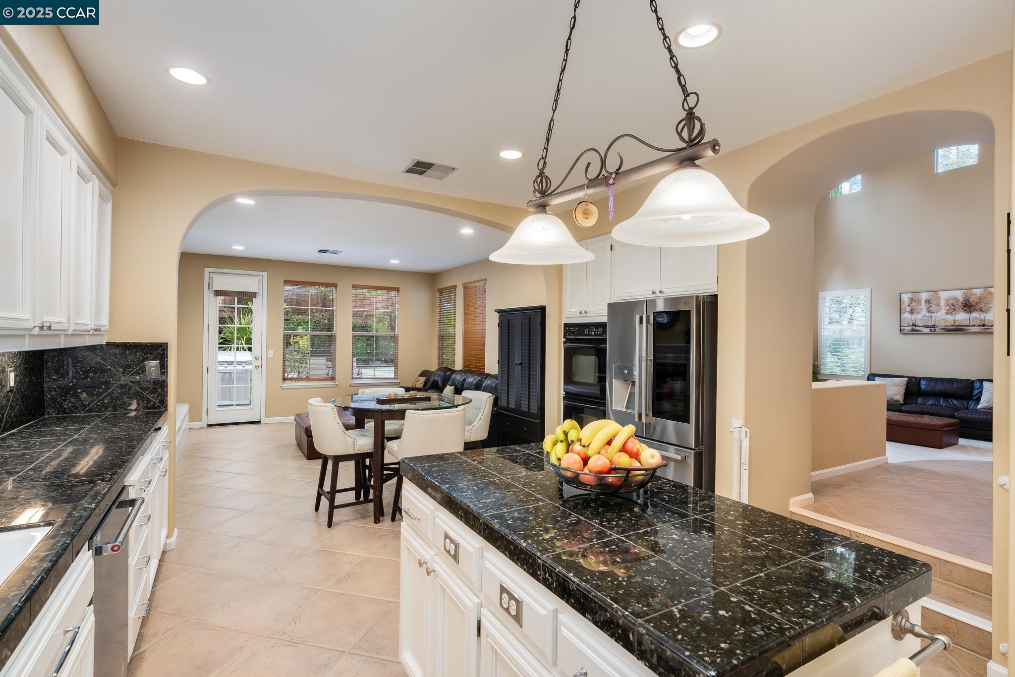 San Ramon, California, 94582, United States, 4 Bedrooms Bedrooms, ,3 BathroomsBathrooms,Residential,For Sale,1988285