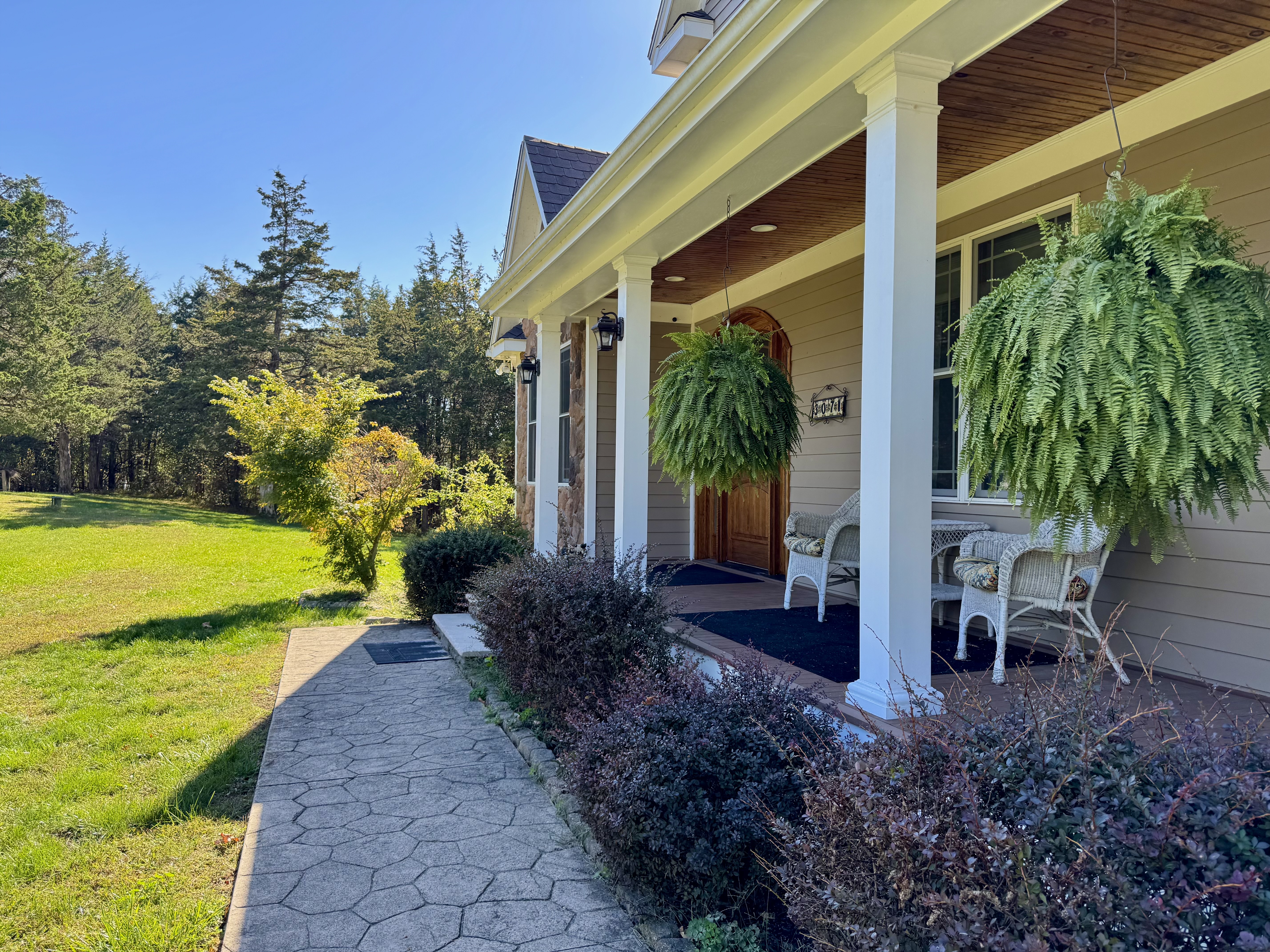 Catskill, New York, 12414, United States, 4 Bedrooms Bedrooms, ,3 BathroomsBathrooms,Residential,For Sale,1977487
