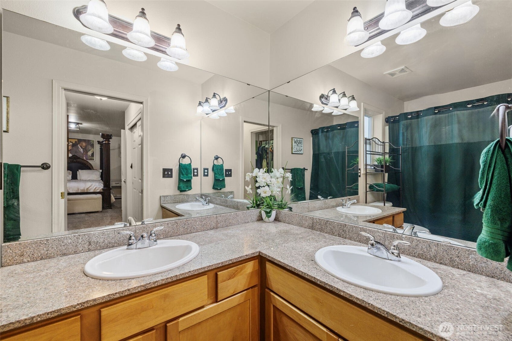 Burlington, Washington, 98233, United States, 4 Bedrooms Bedrooms, ,3 BathroomsBathrooms,Residential,For Sale,1987106