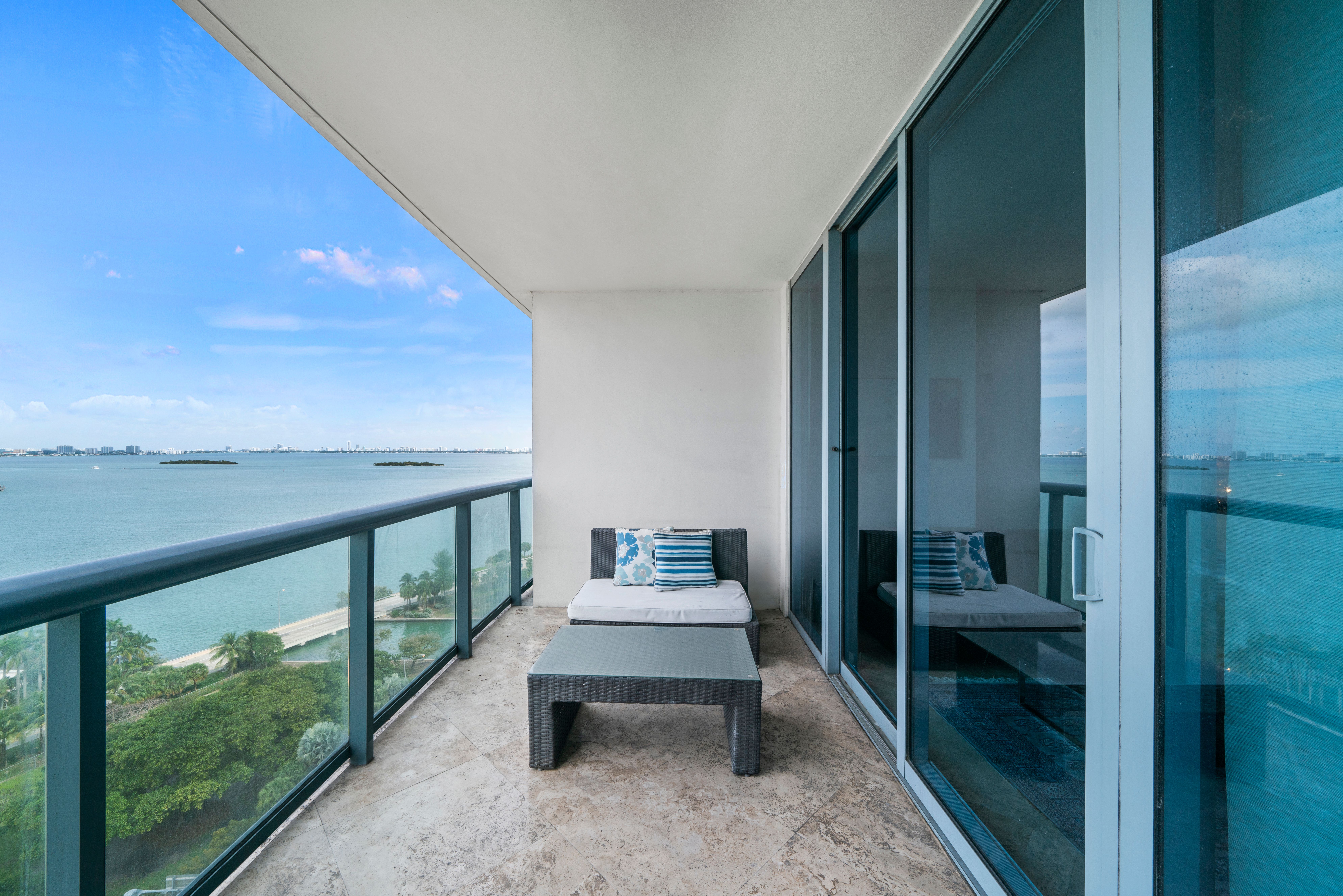  601 NE 36th St, Miami, FL, 33137 - 物件實景