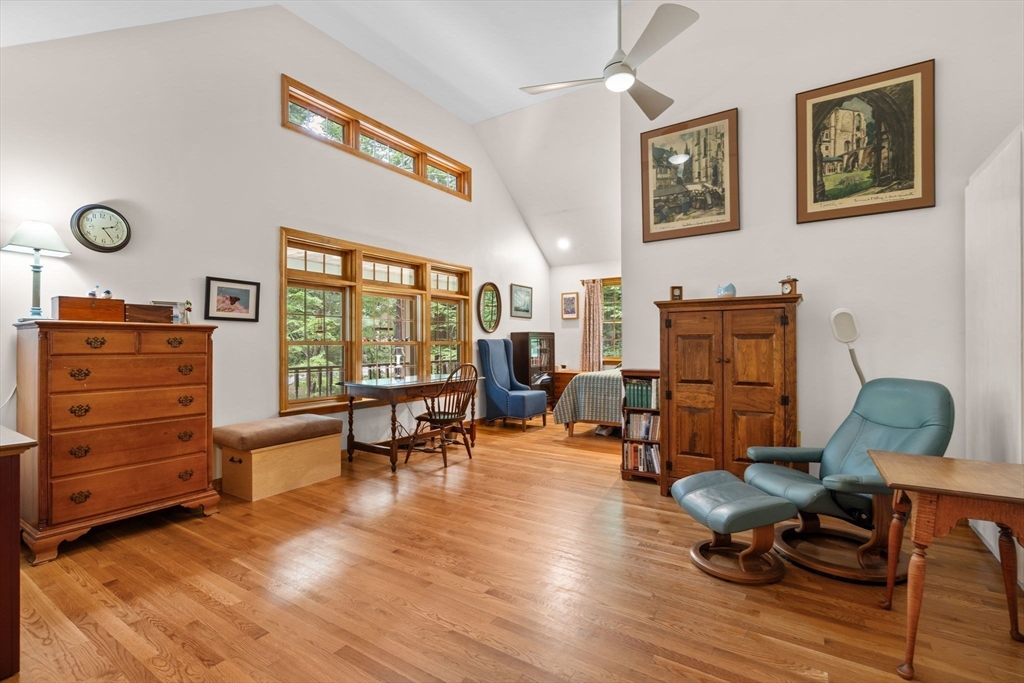 Princeton, Massachusetts, 01541, United States, 4 Bedrooms Bedrooms, ,4 BathroomsBathrooms,Residential,For Sale,1977078