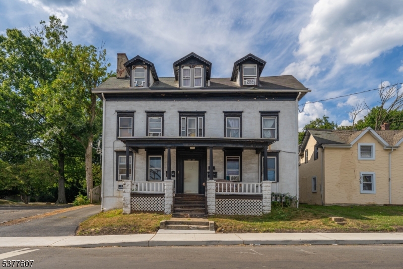 Plainfield City, New Jersey, 07060, United States, 8 Bedrooms Bedrooms, ,5 BathroomsBathrooms,Residential,For Sale,1933481