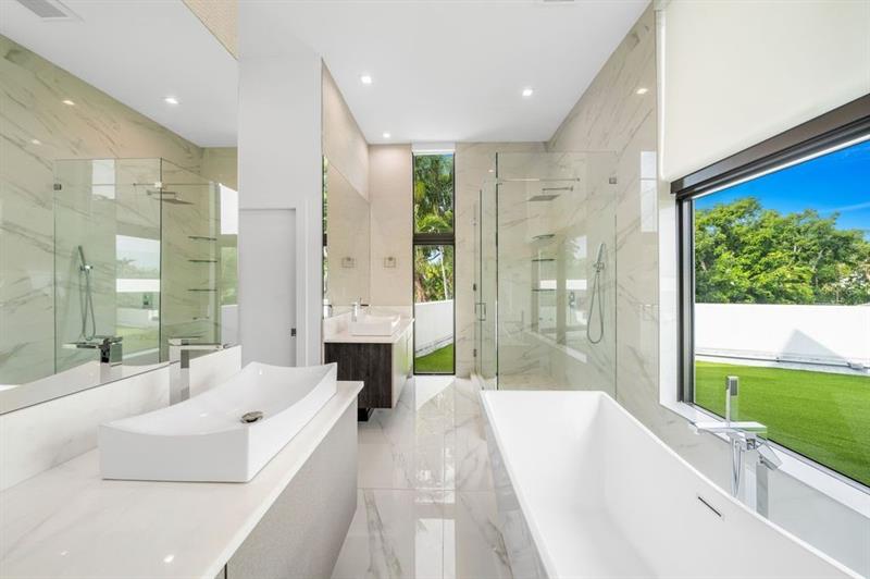 Sea Ranch Lakes, Florida, 33308, United States, 5 Bedrooms Bedrooms, ,7 BathroomsBathrooms,Residential,For Sale,1951664
