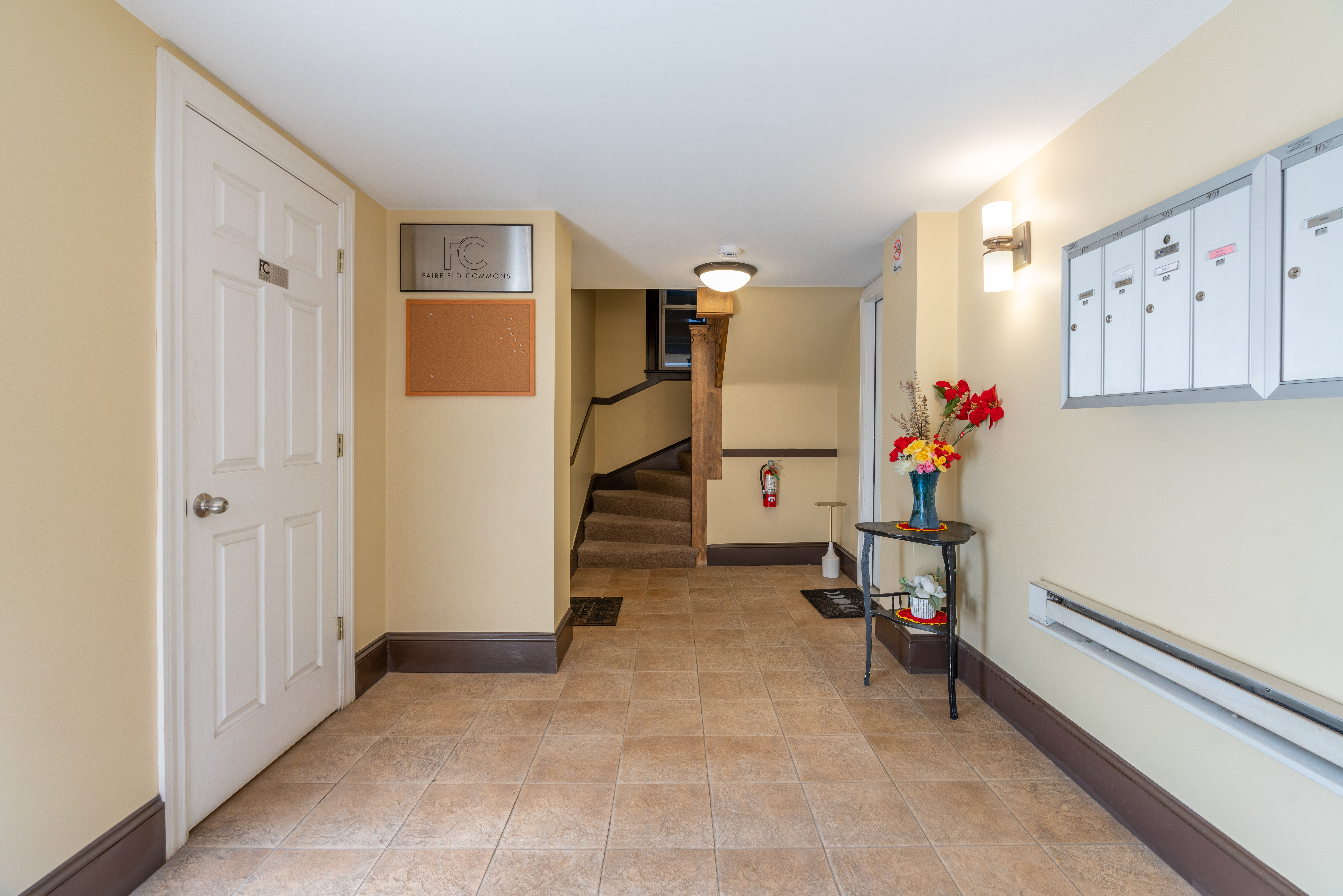  South-facing 2-bedroom, 1-bath Condo in West Bucktown/Logan Square - 物件實景