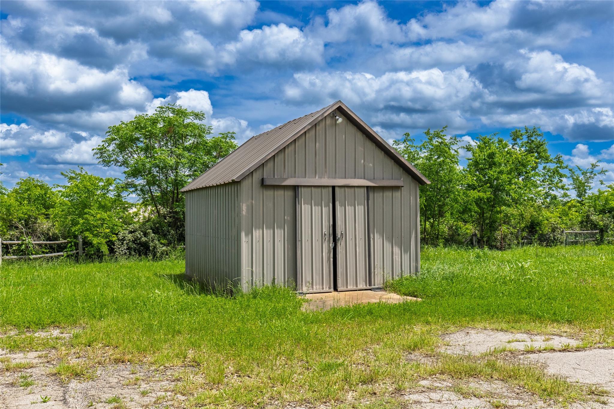 Campbell, Texas, 75442, United States, 3 Bedrooms Bedrooms, ,2 BathroomsBathrooms,Residential,For Sale,1854450