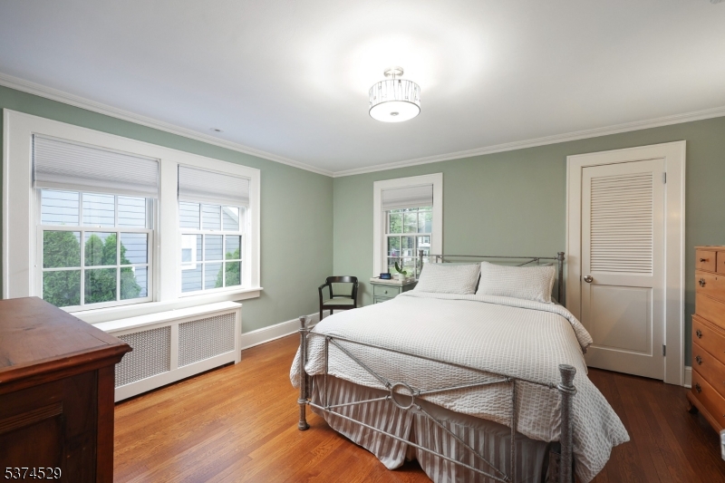 Westfield Town, New Jersey, 07090, United States, 3 Bedrooms Bedrooms, ,2 BathroomsBathrooms,Residential,For Sale,1940916
