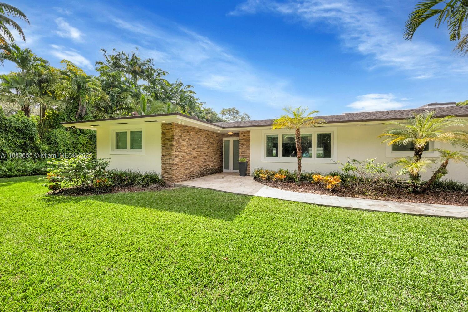 Miami, Florida, 33173, United States, 4 Bedrooms Bedrooms, ,2 BathroomsBathrooms,Residential,For Sale,1986231