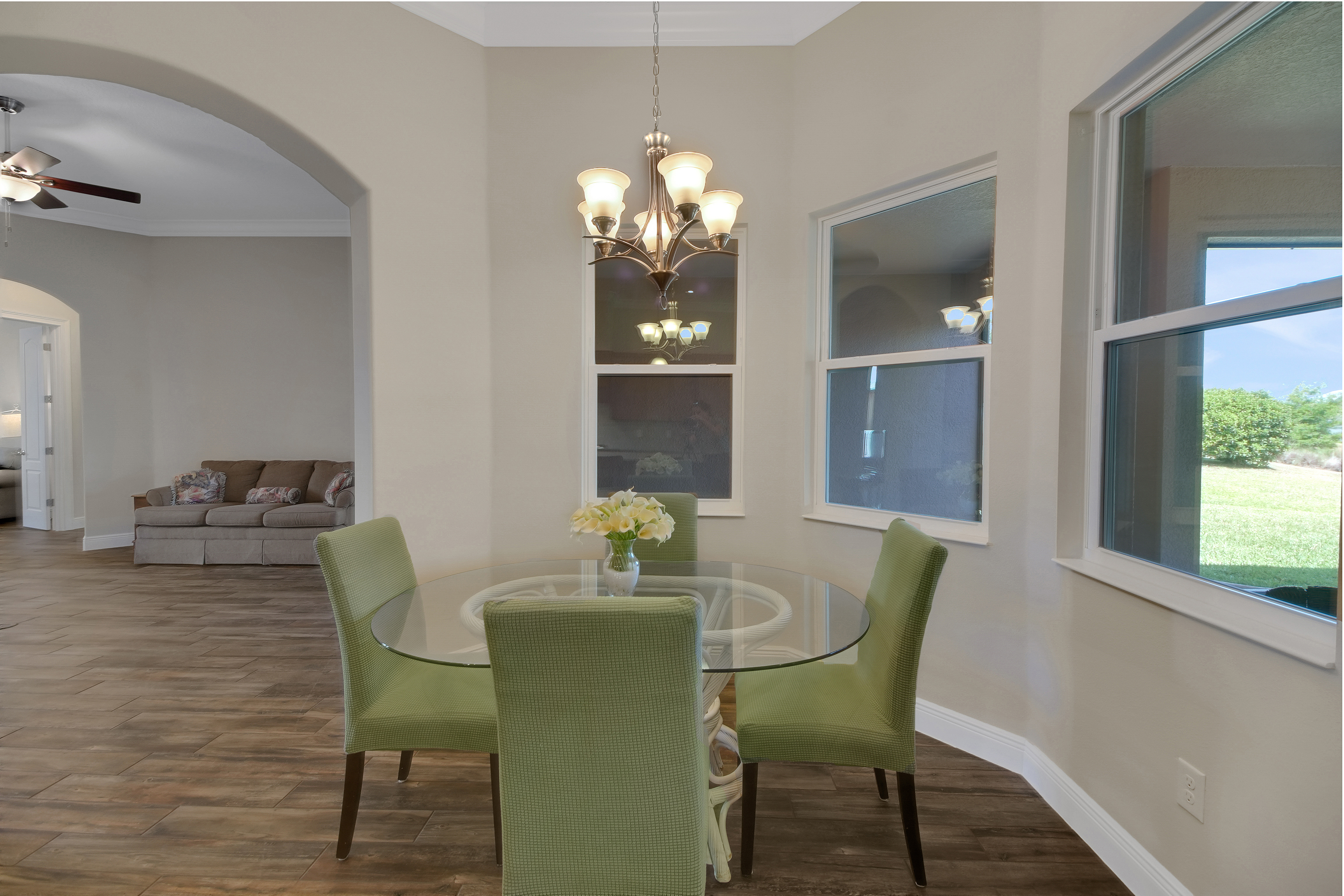 Lady Lake, Florida, 32159, United States, 4 Bedrooms Bedrooms, ,3 BathroomsBathrooms,Residential,For Sale,2001530