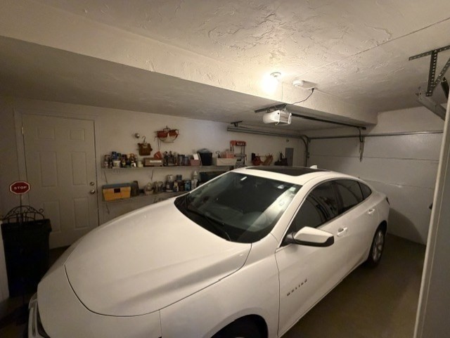 Tewksbury, Massachusetts, 01876, United States, 2 Bedrooms Bedrooms, ,2 BathroomsBathrooms,Residential,For Sale,2048183