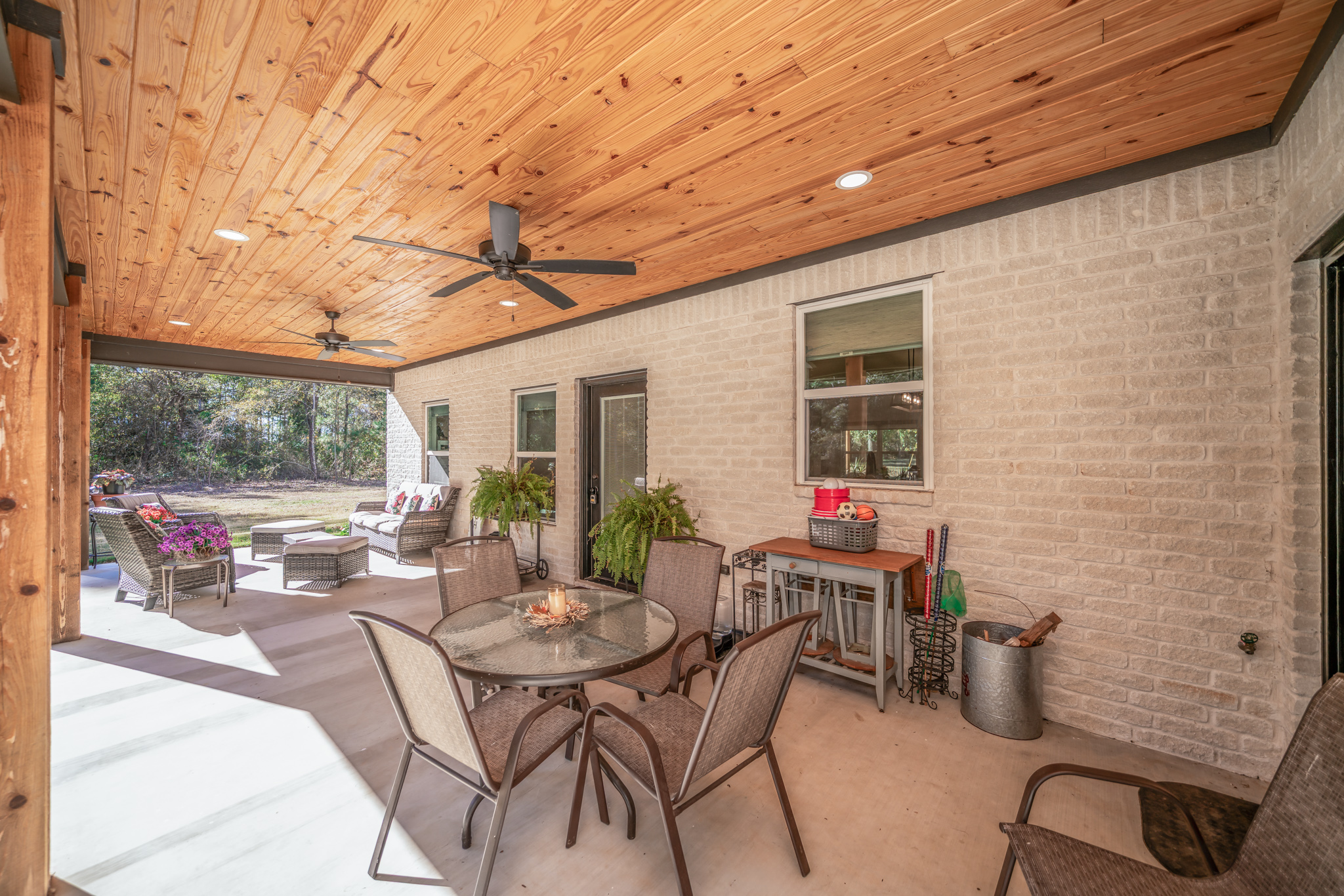 Jacksonville, Texas, 75766, United States, 3 Bedrooms Bedrooms, ,2 BathroomsBathrooms,Residential,For Sale,2012358