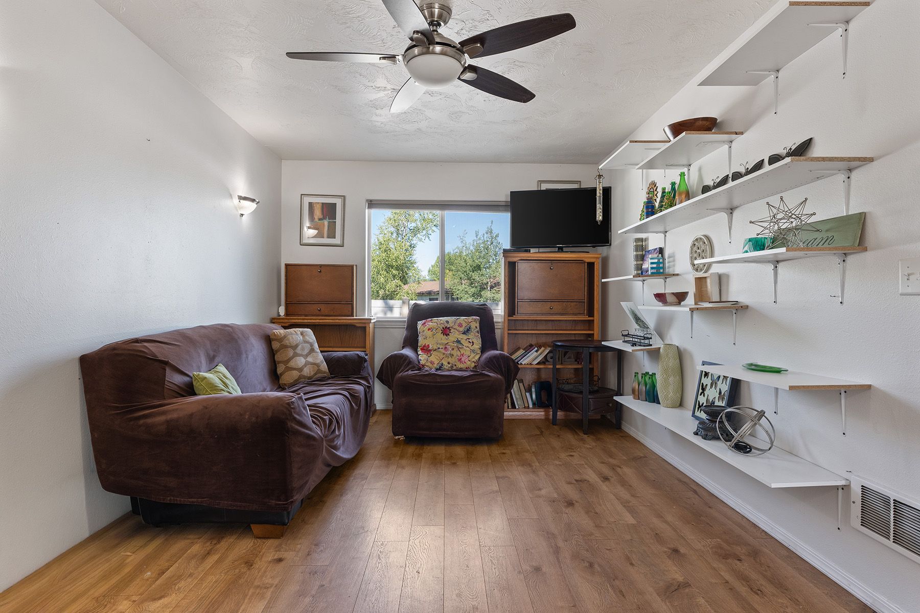  Applewood Grove Townhome - 物件實景
