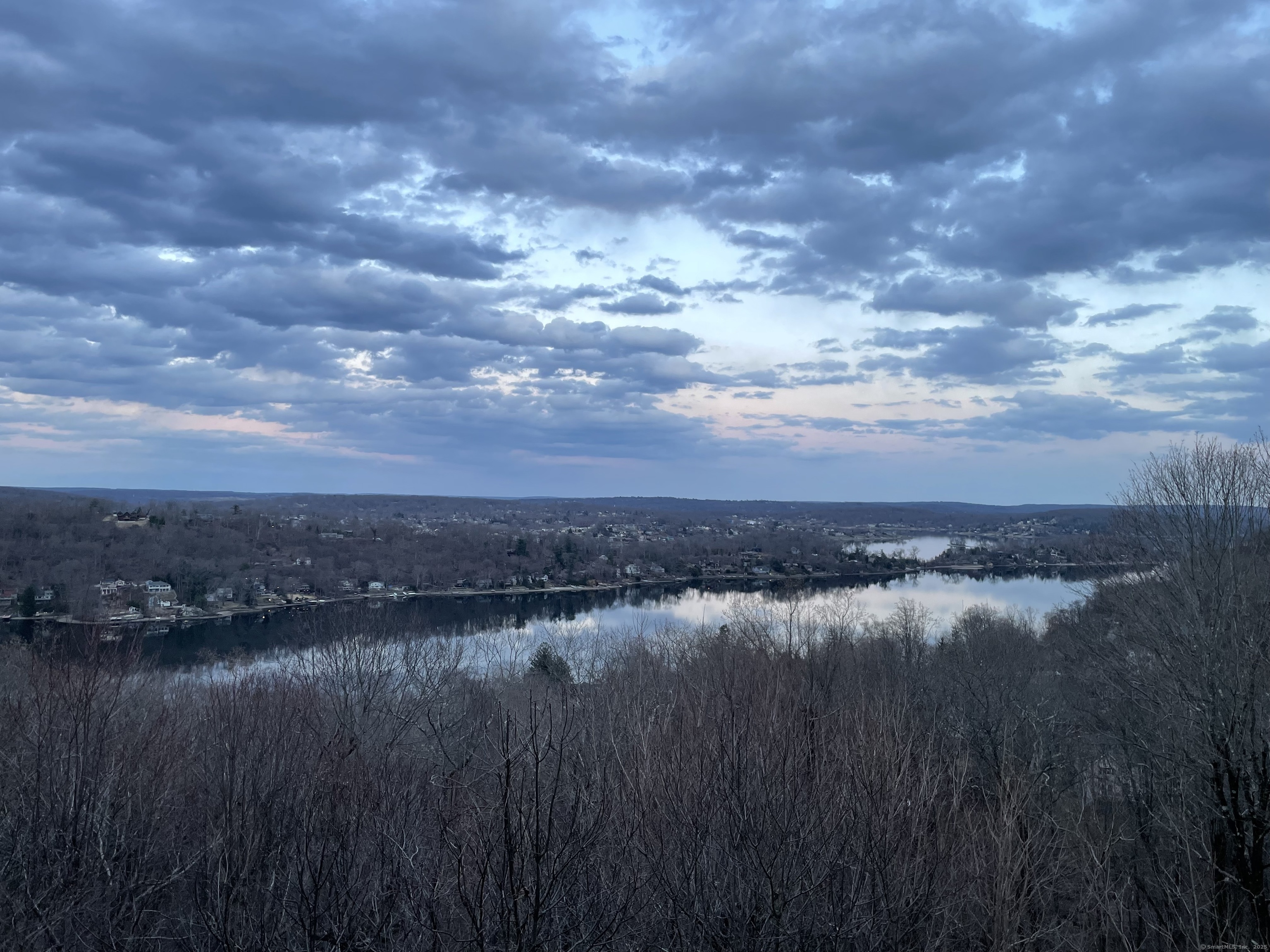 New Fairfield, Connecticut, 06812, United States, 3 Bedrooms Bedrooms, ,3 BathroomsBathrooms,Residential,For Sale,1966702