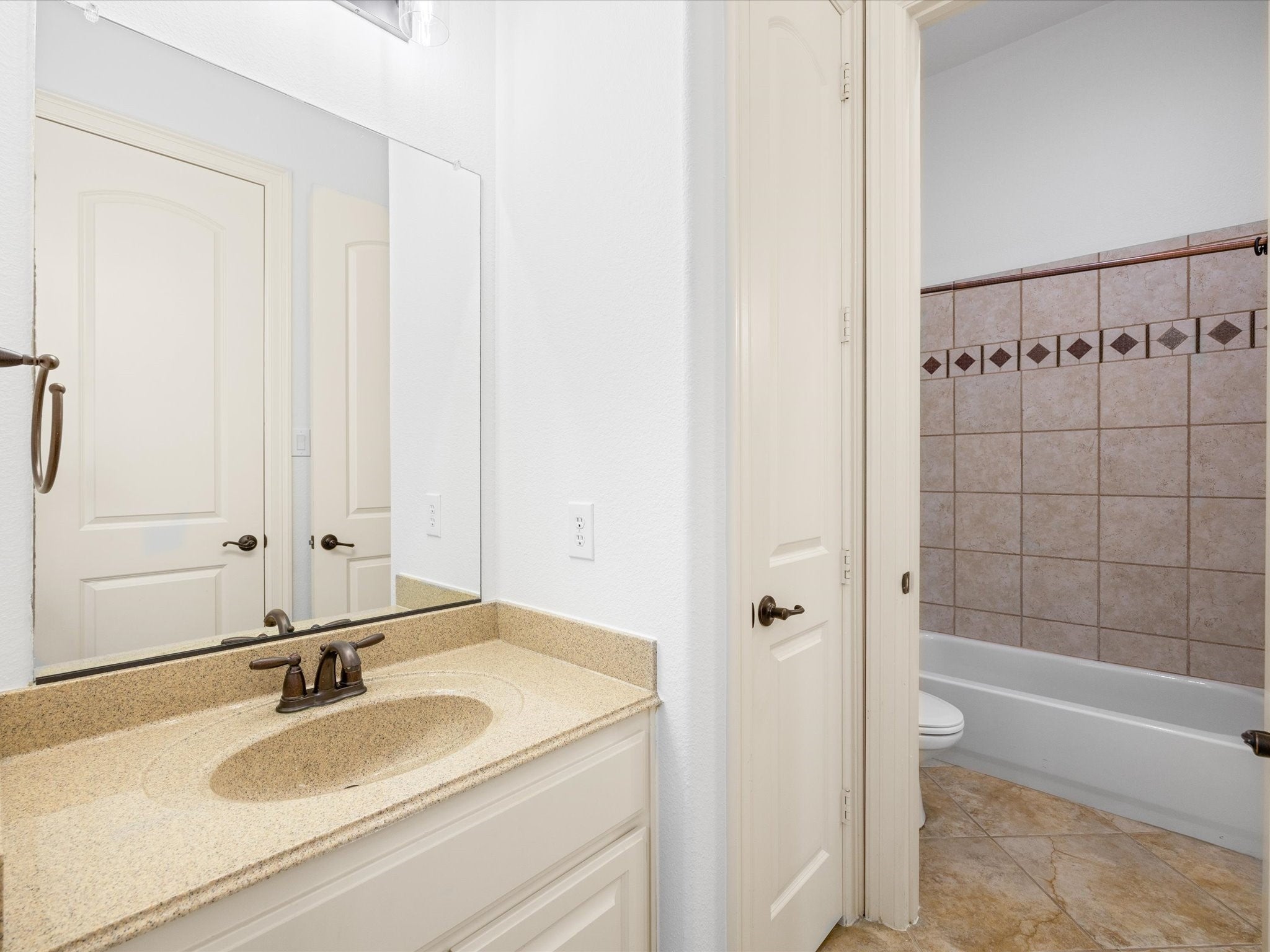 Trophy Club, Texas, 76262, United States, 4 Bedrooms Bedrooms, ,4 BathroomsBathrooms,Residential,For Sale,1982923