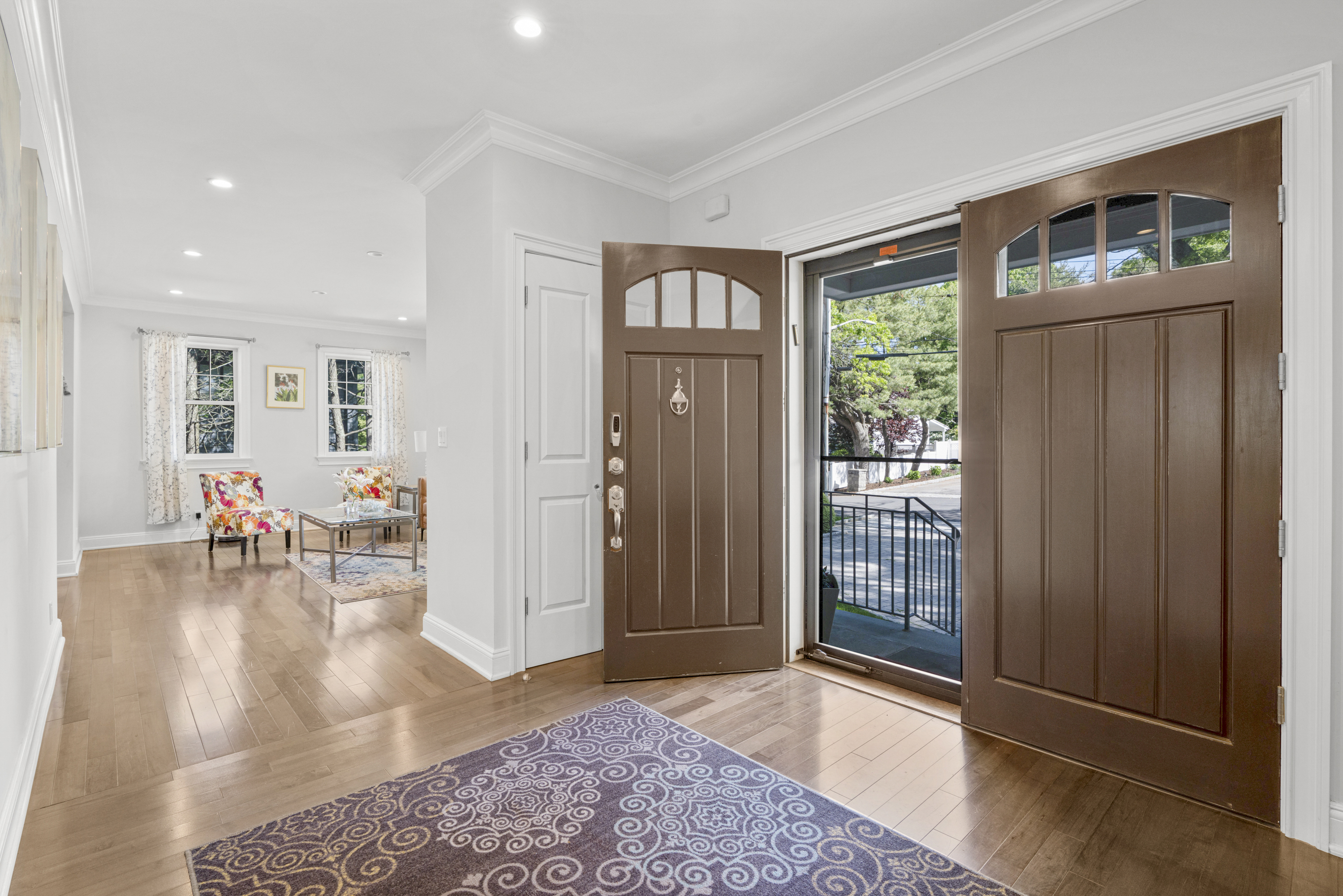  Exceptional Custom Colonial - 物件實景