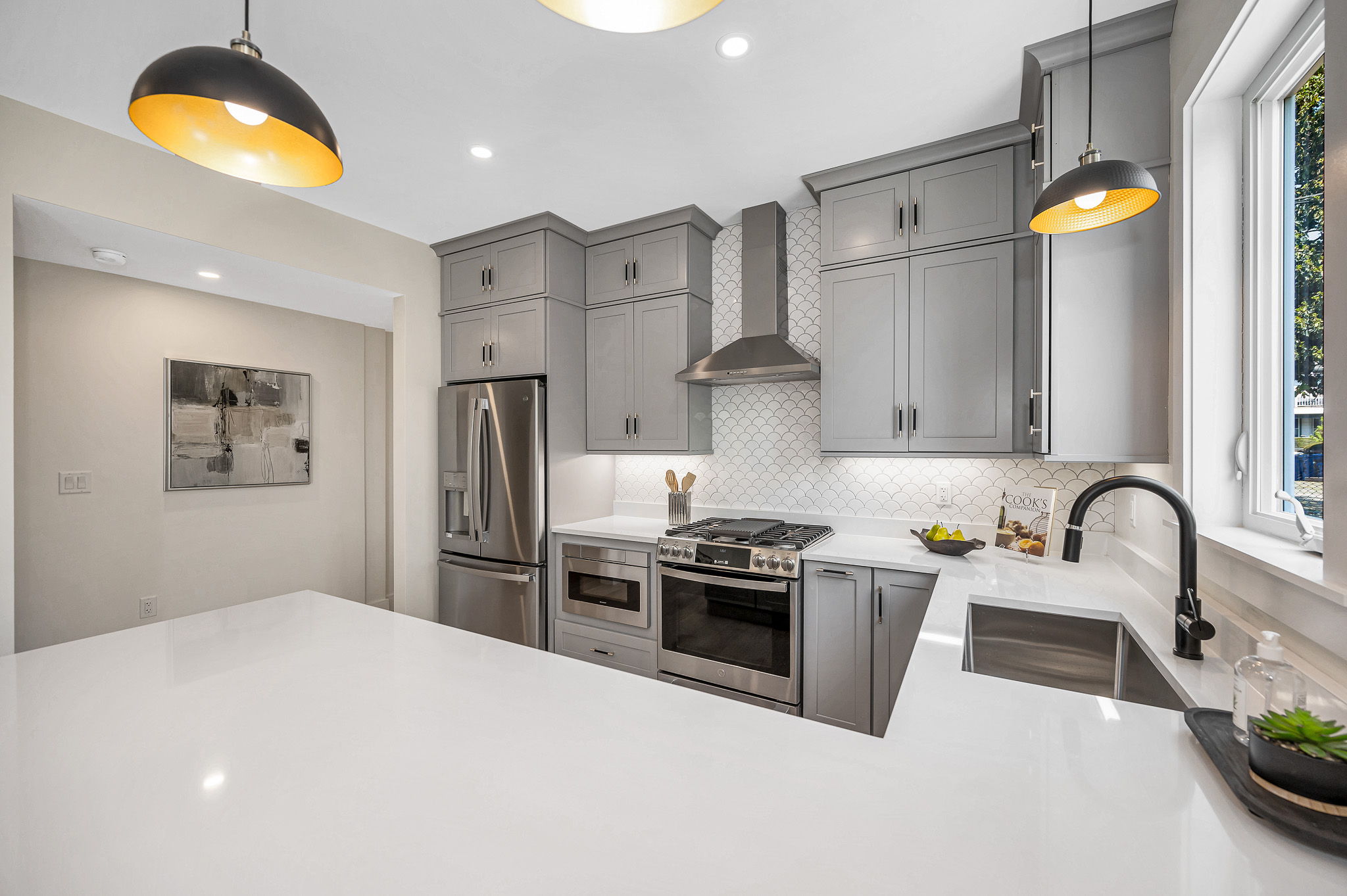 Wakefield, Massachusetts, 01880, United States, 3 Bedrooms Bedrooms, ,3 BathroomsBathrooms,Residential,For Sale,1974087