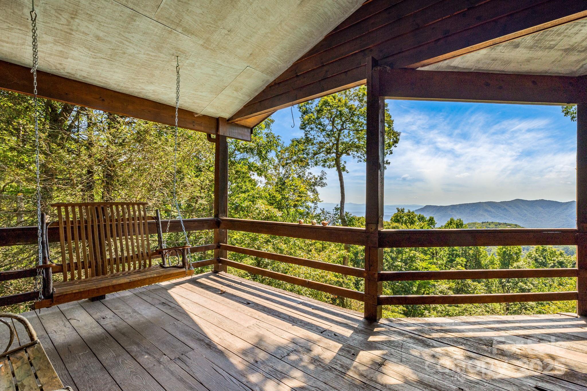 Little Switzerland, North Carolina, 28752, United States, 3 Bedrooms Bedrooms, ,3 BathroomsBathrooms,Residential,For Sale,1949808