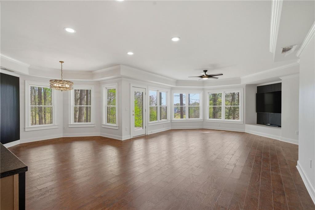 Dawsonville, Georgia, 30534, United States, 4 Bedrooms Bedrooms, ,6 BathroomsBathrooms,Residential,For Sale,2036559