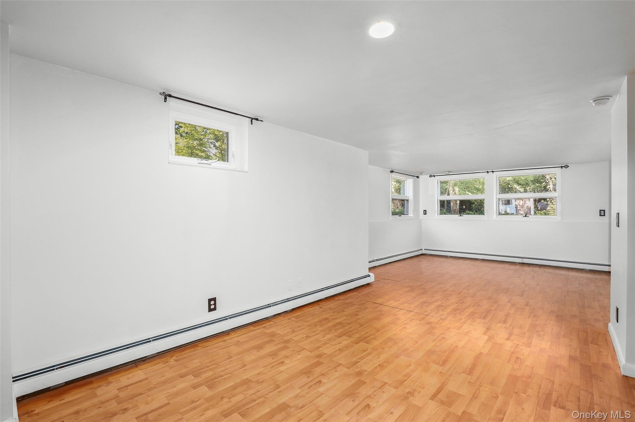 Verbank, New York, 12585, United States, 3 Bedrooms Bedrooms, ,4 BathroomsBathrooms,Residential,For Sale,1975434