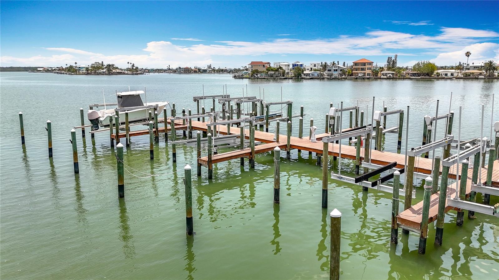 Madeira Beach, Florida, 33708, United States, 2 Bedrooms Bedrooms, ,2 BathroomsBathrooms,Residential,For Sale,1981210