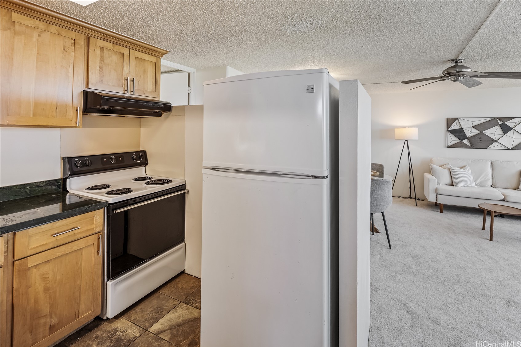Aiea, Hawaii, 96701, United States, 2 Bedrooms Bedrooms, ,2 BathroomsBathrooms,Residential,For Sale,1882512