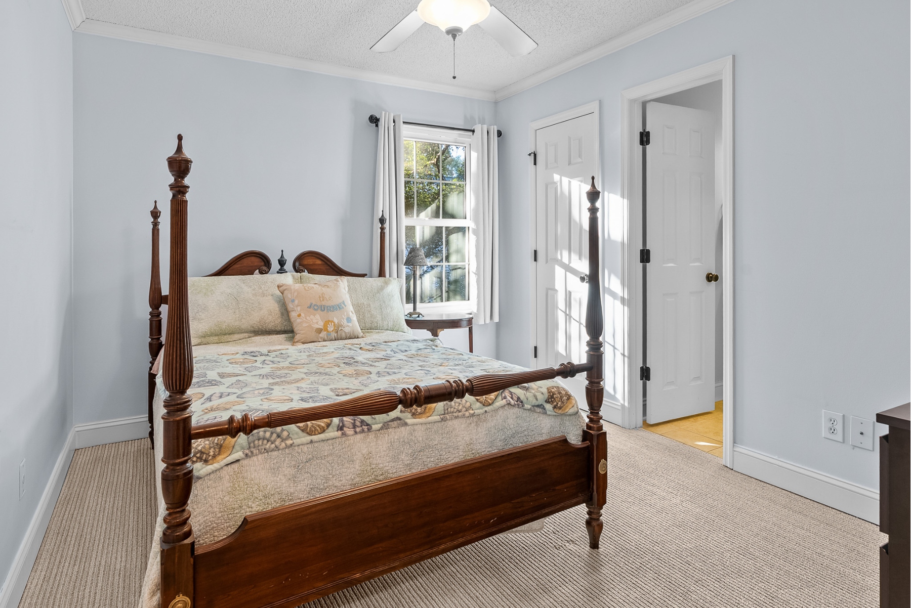  1351 Cassidy Court Unit B, Mount Pleasant - 物件實景