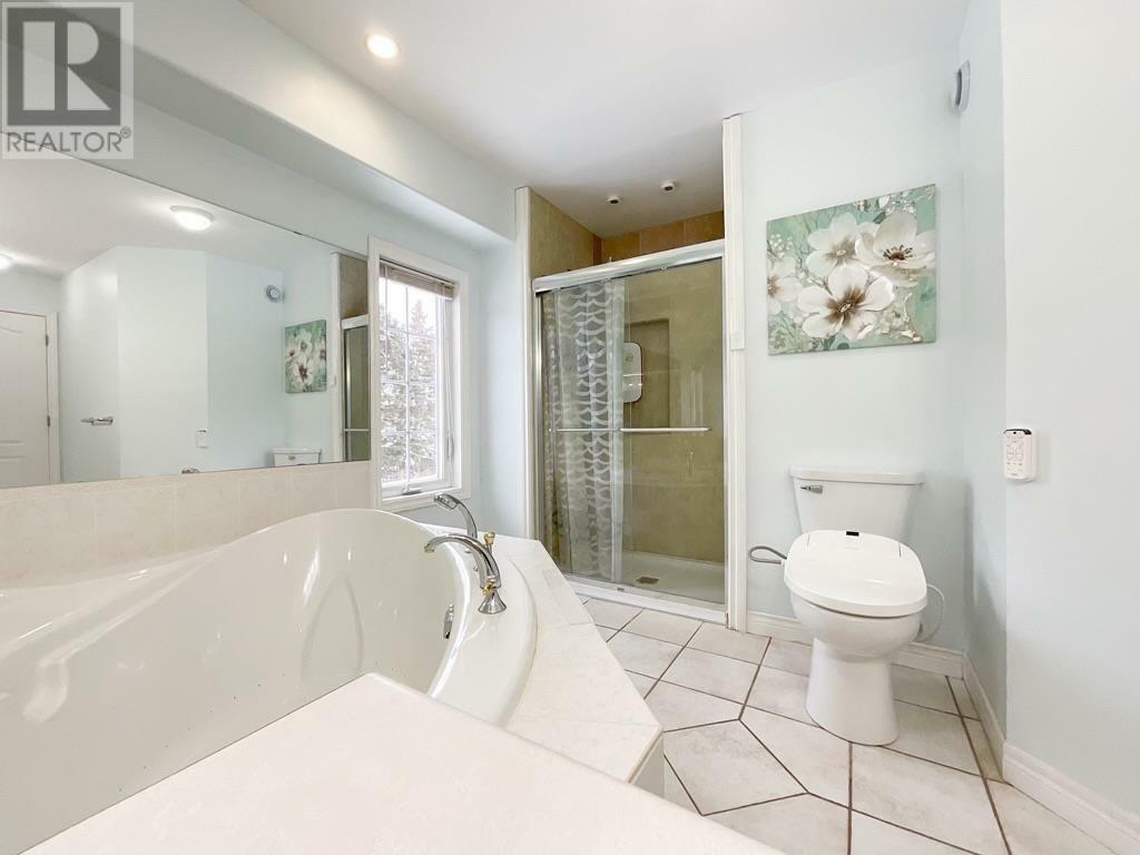 STRATFORD, Prince Edward Island, C1B 2H3, CA, 4 Bedrooms Bedrooms, ,2 BathroomsBathrooms,Residential,For Sale,1885637