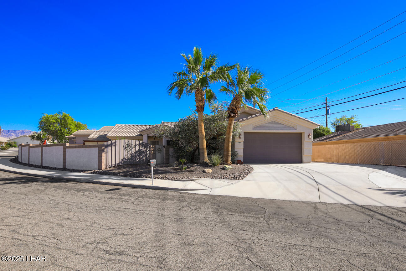 Lake Havasu City, Arizona, 86403, United States, 3 Bedrooms Bedrooms, ,2 BathroomsBathrooms,Residential,For Sale,1990942