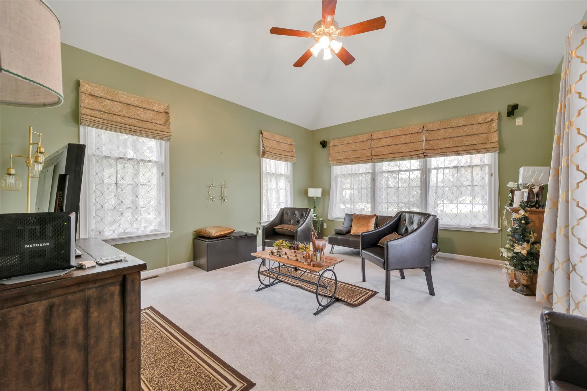 Orwigsburg, Pennsylvania, 17961, United States, 5 Bedrooms Bedrooms, ,4 BathroomsBathrooms,Residential,For Sale,1995162